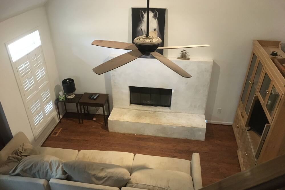 Photo of Livingroom in Aiken