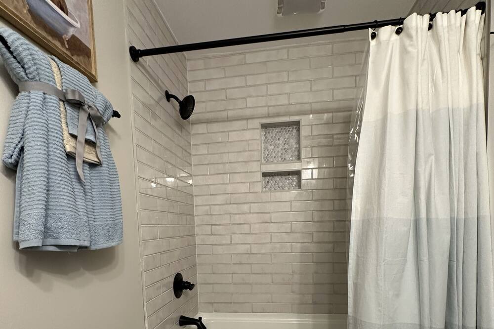 Photo of Bathroom in Seneca