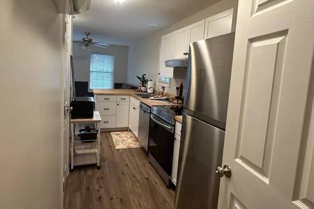 Photo of Kitchen in Townville