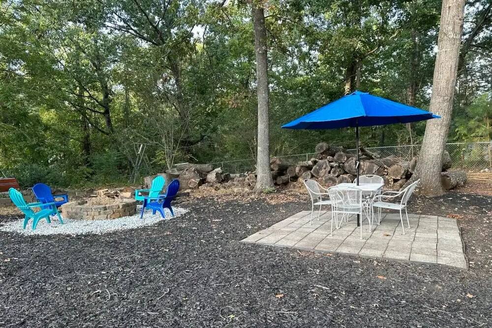 Photo of Outdoor in Townville