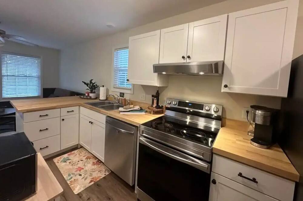 Photo of Kitchen in Townville