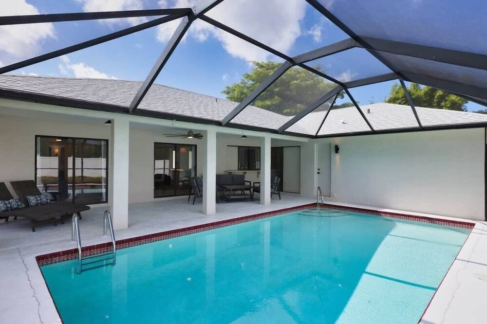 Photo of Outdoor in Palm River Estates