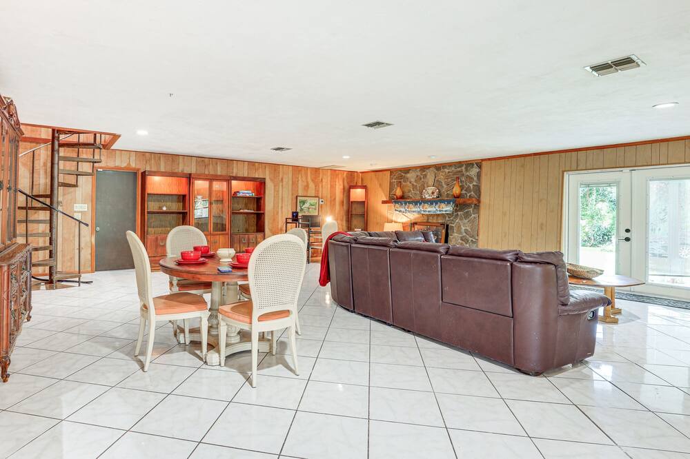 Photo of Bedroom in Sylvan Shores