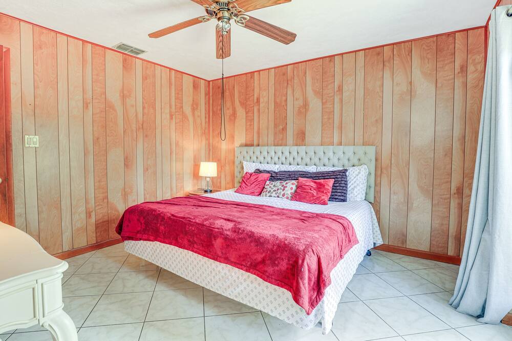 Photo of Bedroom in Sylvan Shores