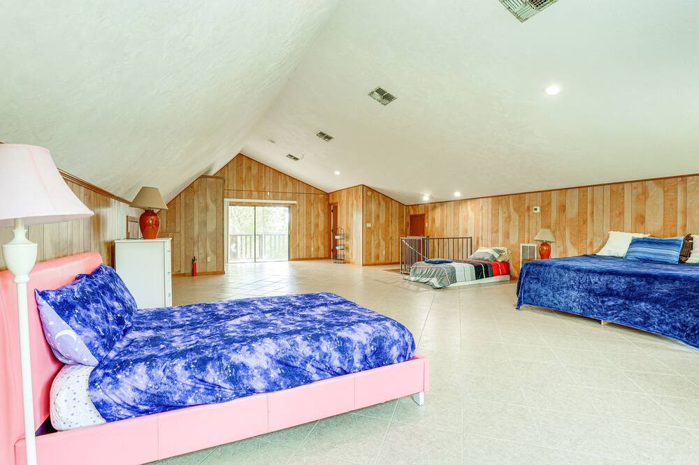 Photo of Bedroom in Sylvan Shores