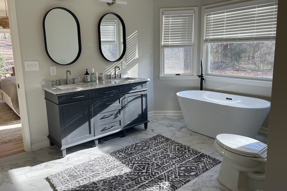 Photo of Bathroom in Stephens