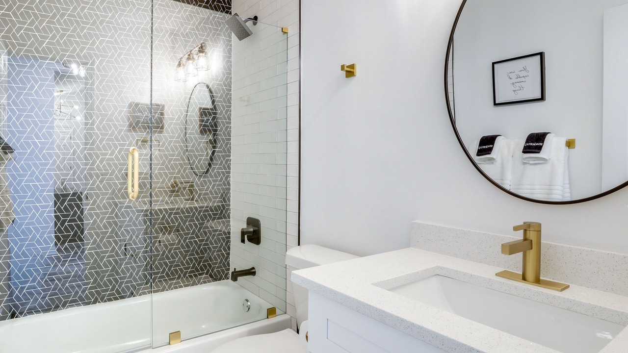 Photo of Bathroom in Dacula
