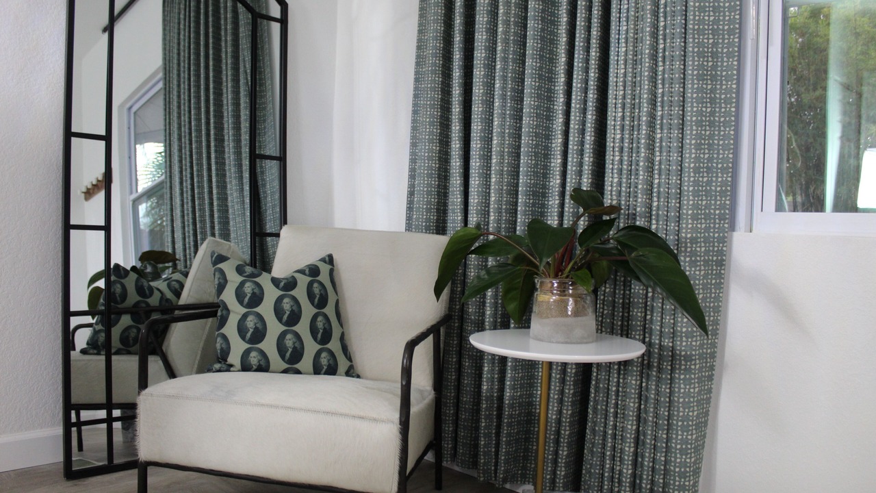 Photo of Livingroom in North East Park