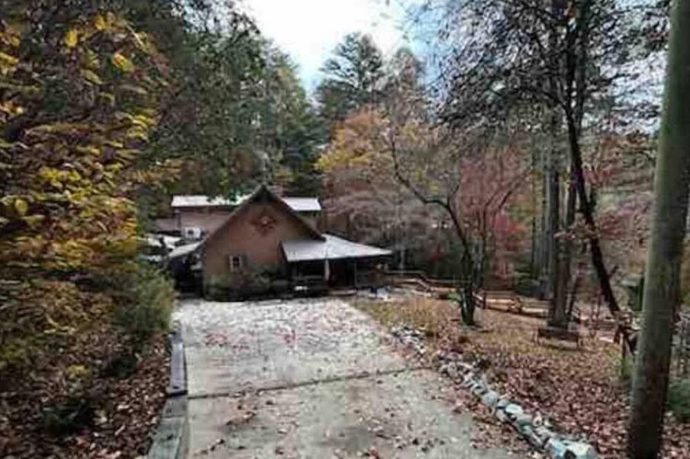 Photo of Outdoor in Mountain Rest