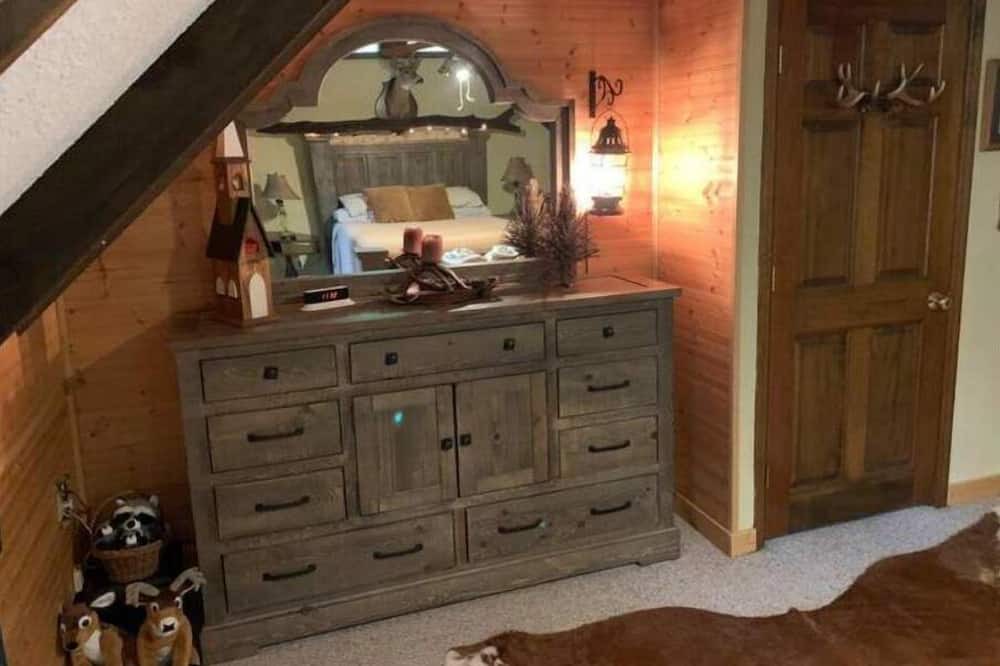 Photo of Bathroom in Mountain Rest
