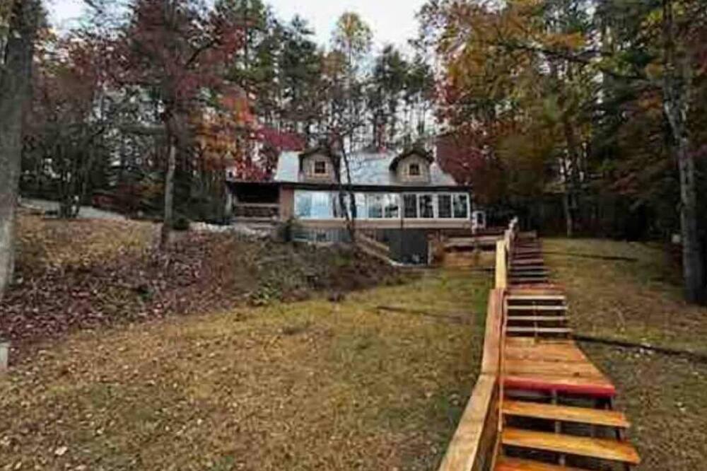 Photo of Outdoor in Mountain Rest