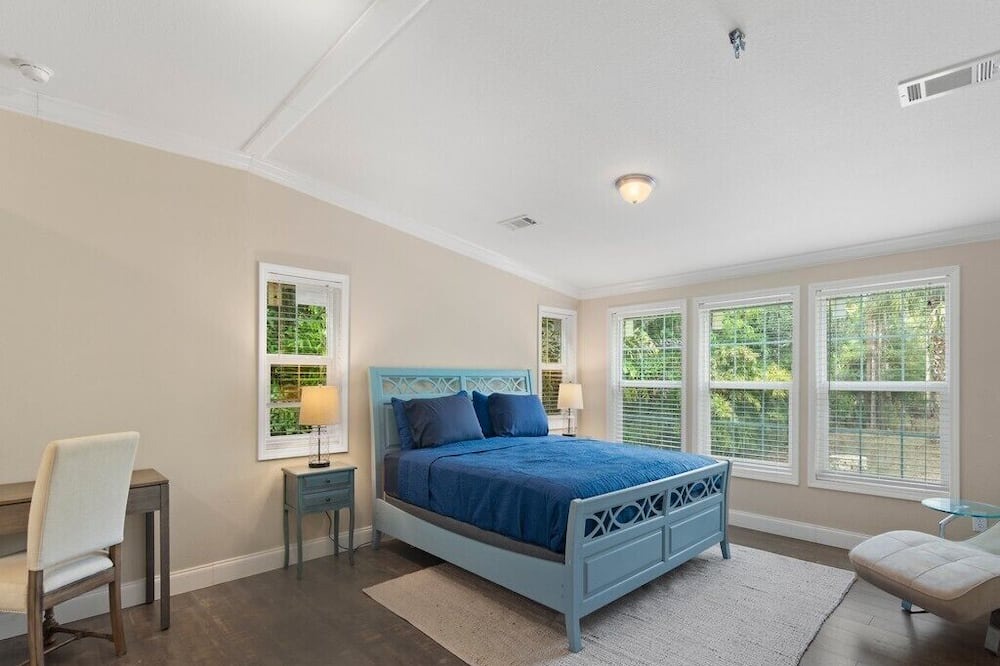 Photo of Bedroom in Palm City