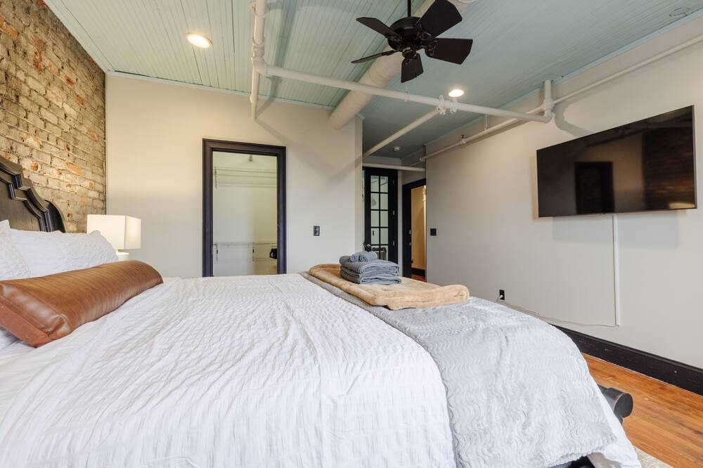 Photo of Bedroom in Anderson
