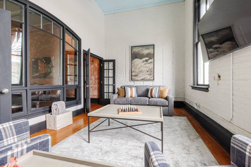 Photo of Livingroom in Anderson