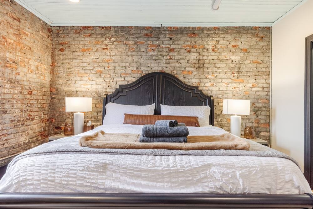 Photo of Bedroom in Anderson