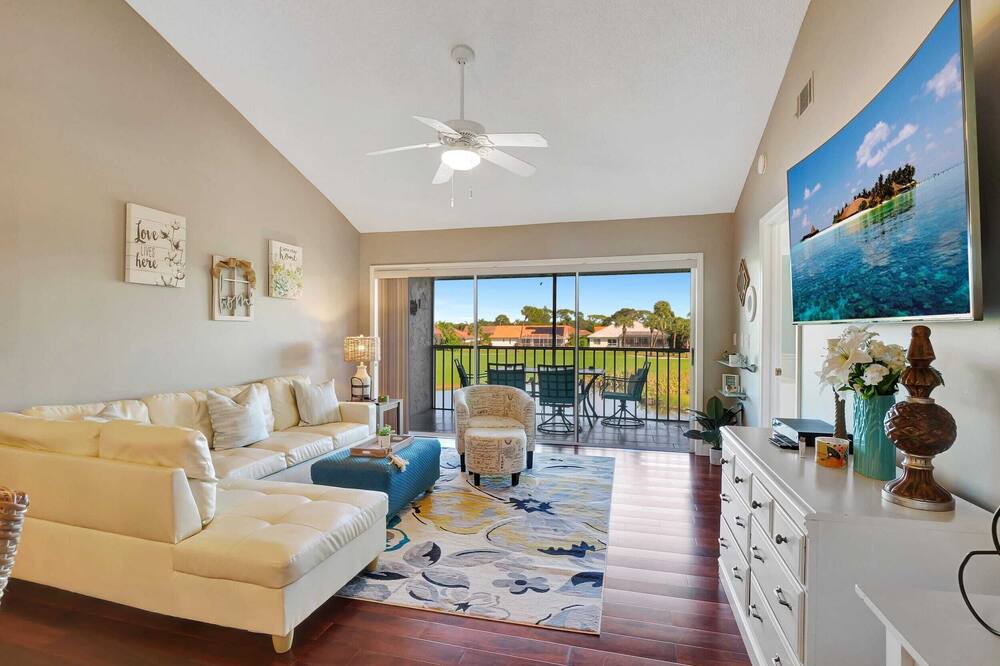 Photo of Bedroom in Lely Golf Estates
