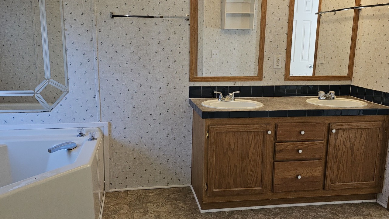 Photo of Bathroom in Gracewood