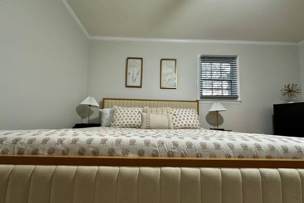 Photo of Bedroom in Northeast Raleigh