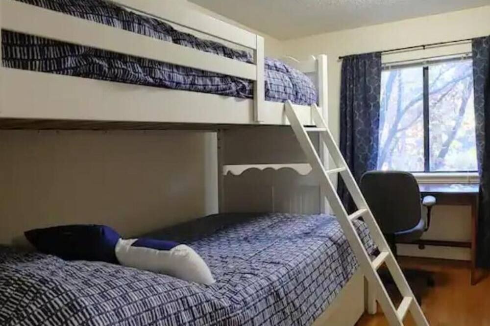 Photo of Bedroom in Salem