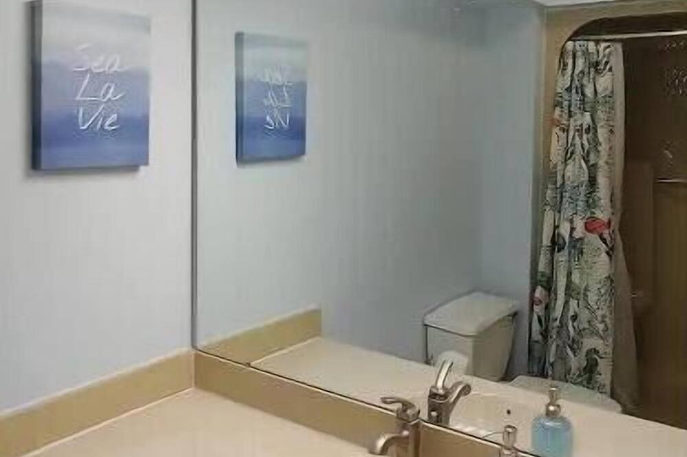 Photo of Bathroom in Salem