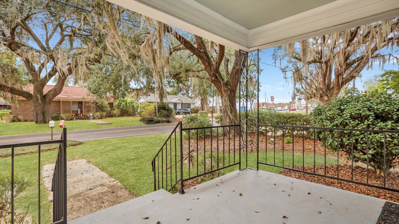 Photo of Patio Balcony in Hinesville