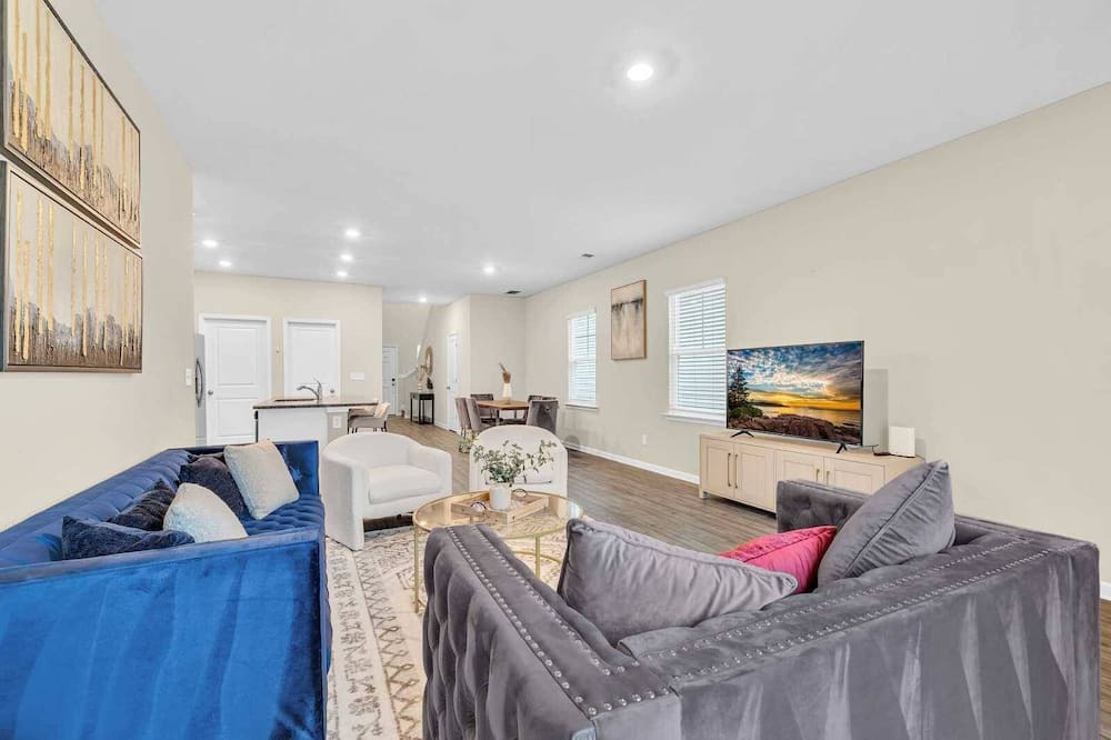 Photo of Livingroom in Pendergrass
