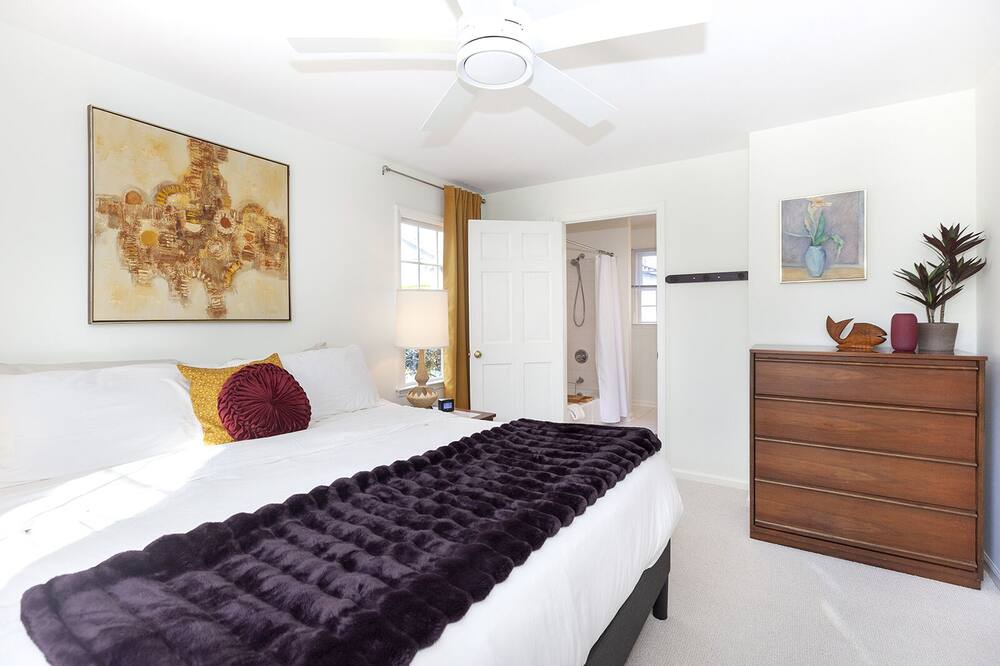 Photo of Bedroom in Mint Hill