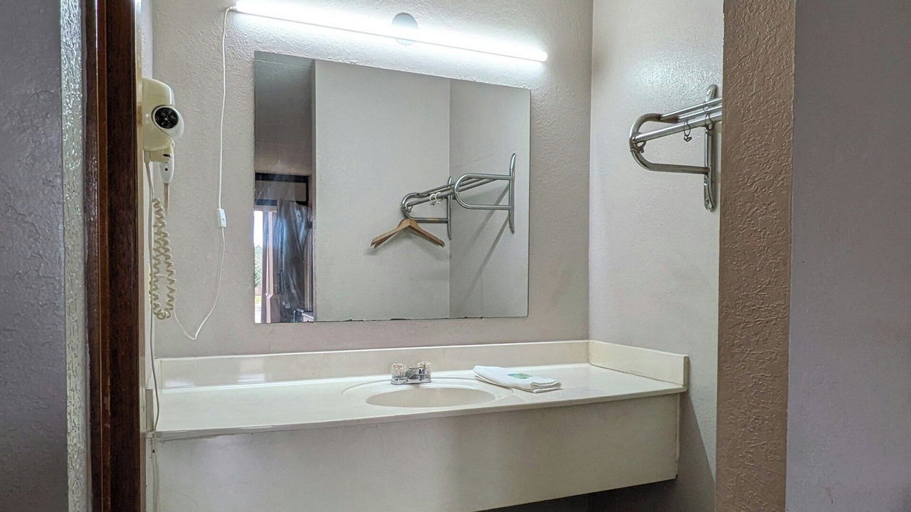 Photo of Bathroom in Loudon
