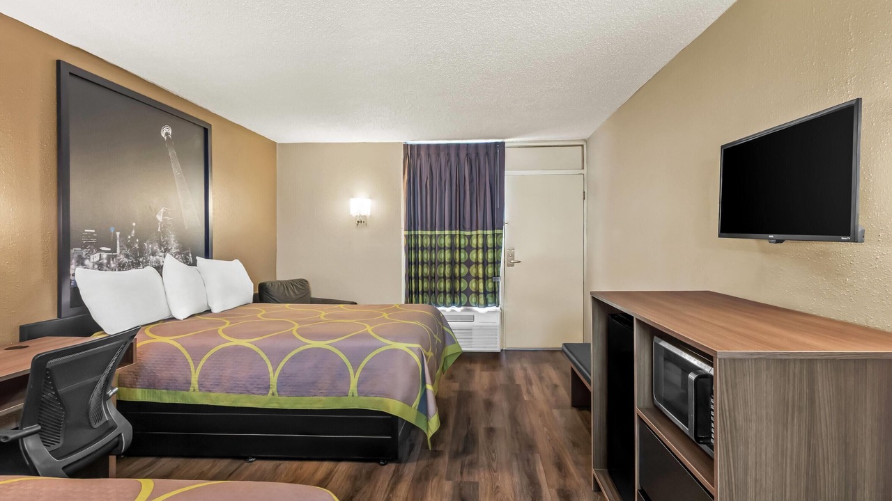 Photo of Bedroom in Commerce