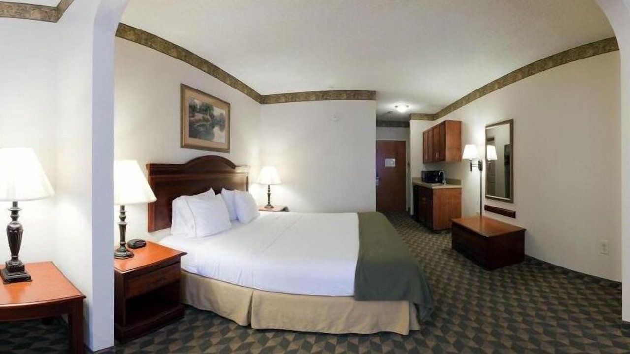 Photo of Bedroom in Laurinburg