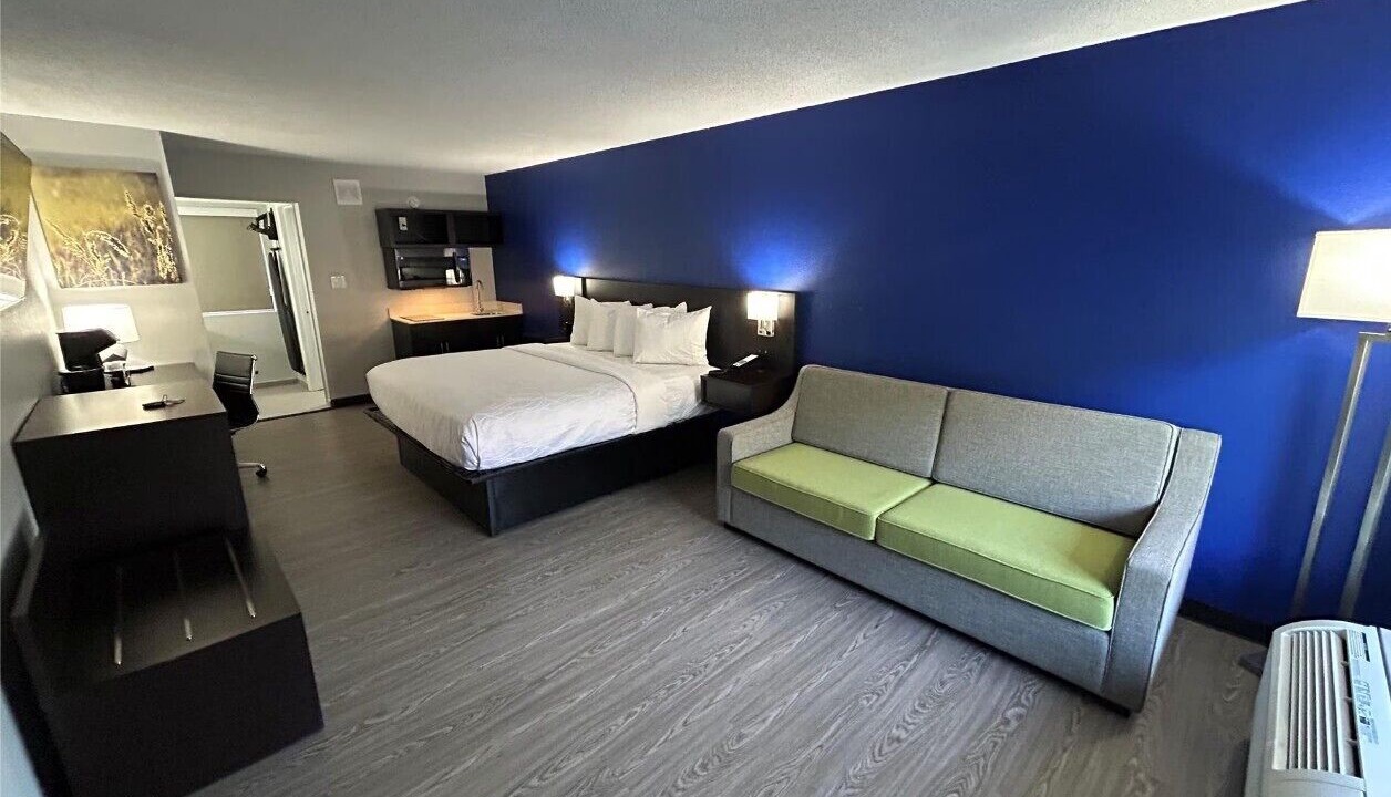 Photo of Bedroom in Rowland
