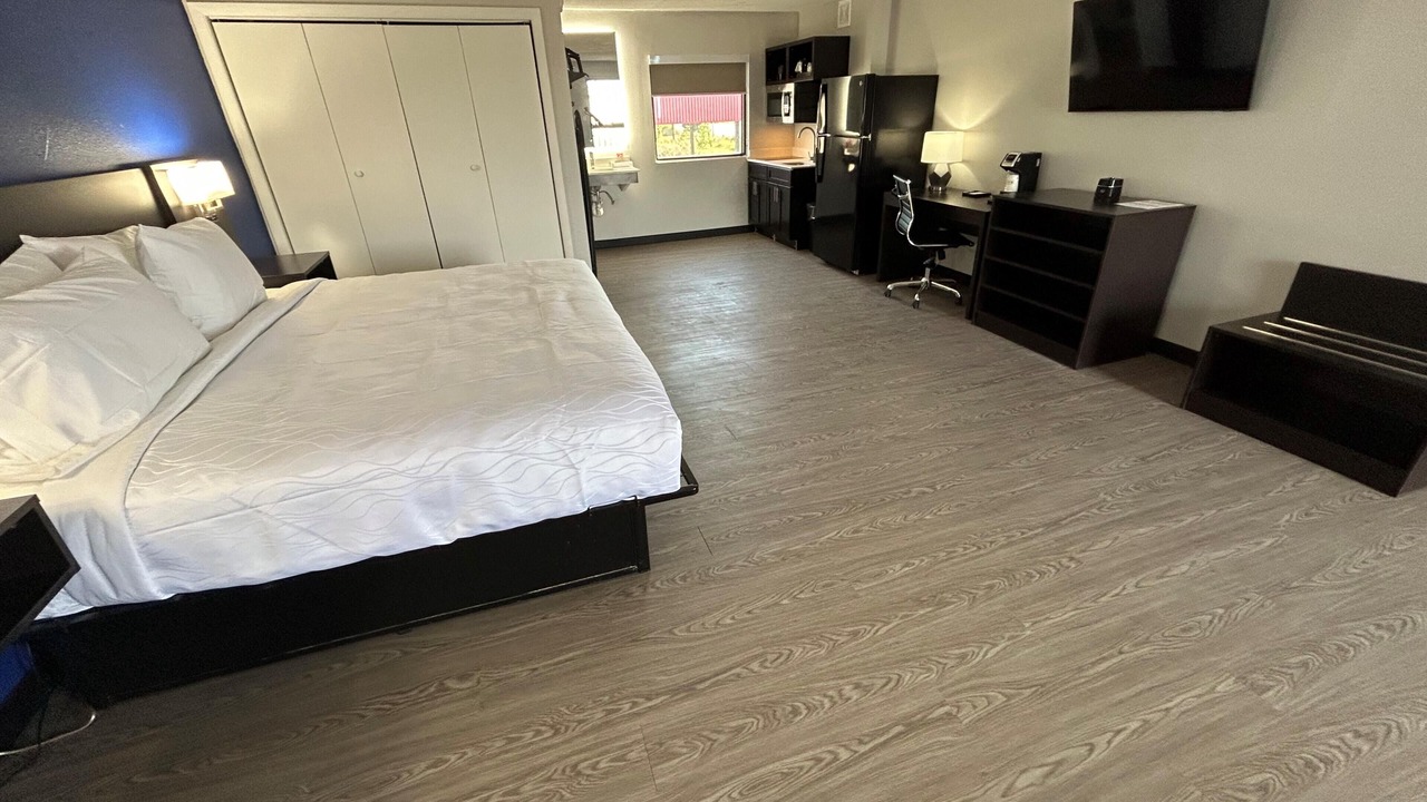 Photo of Bedroom in Rowland