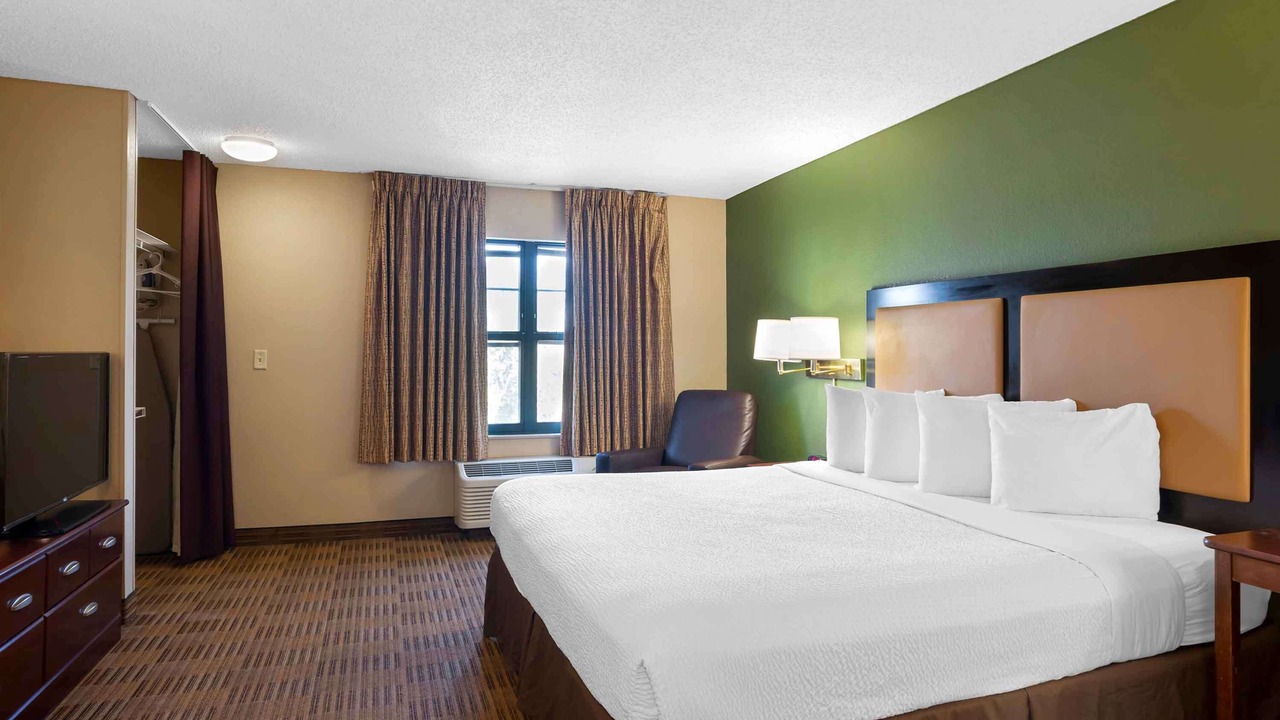 Photo of Bedroom in Poplar Place - University Place