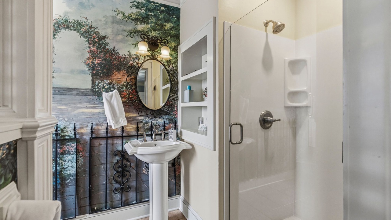 Photo of Bathroom in Pettigru Street Historic District