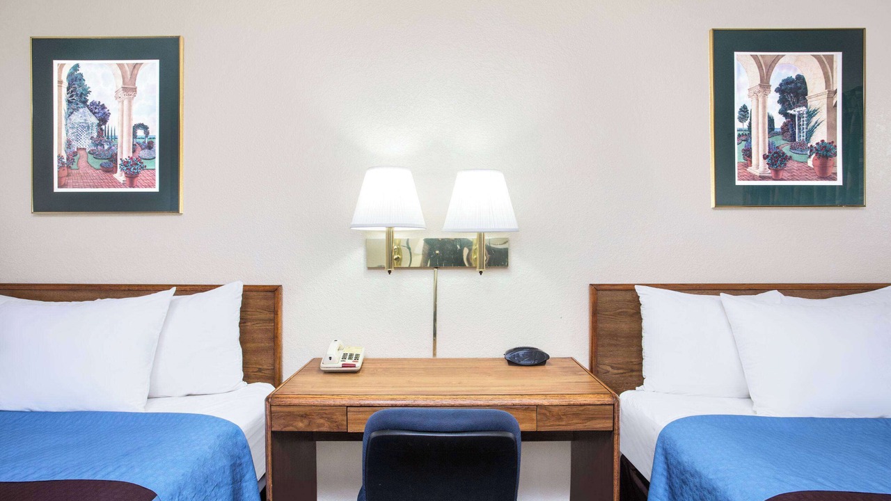 Photo of Bedroom in Douglas