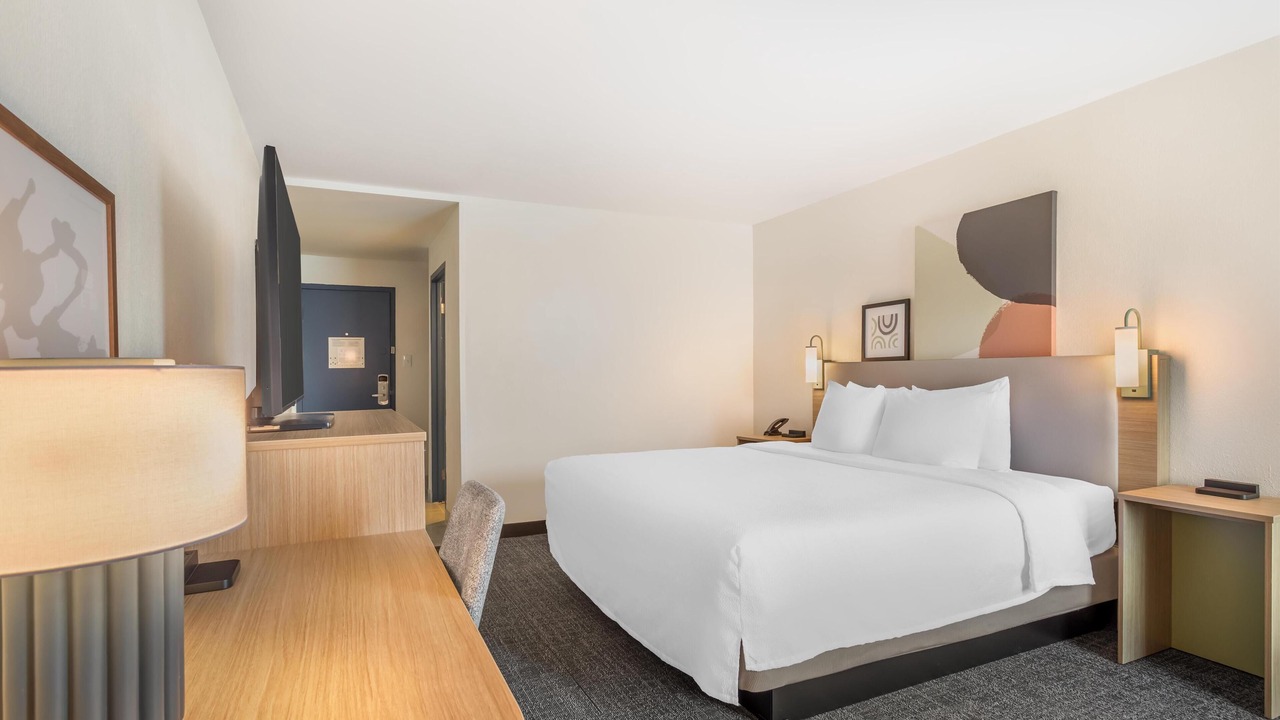 Photo of Bedroom in Knoxville