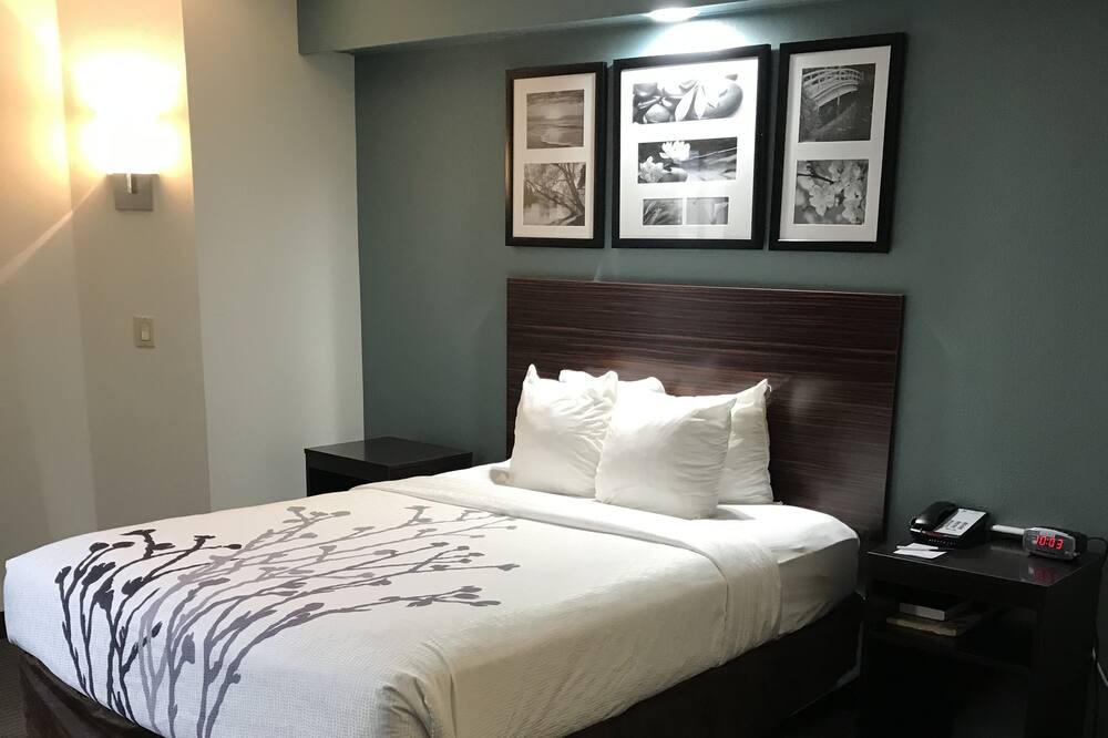 Photo of Bedroom in Augusta