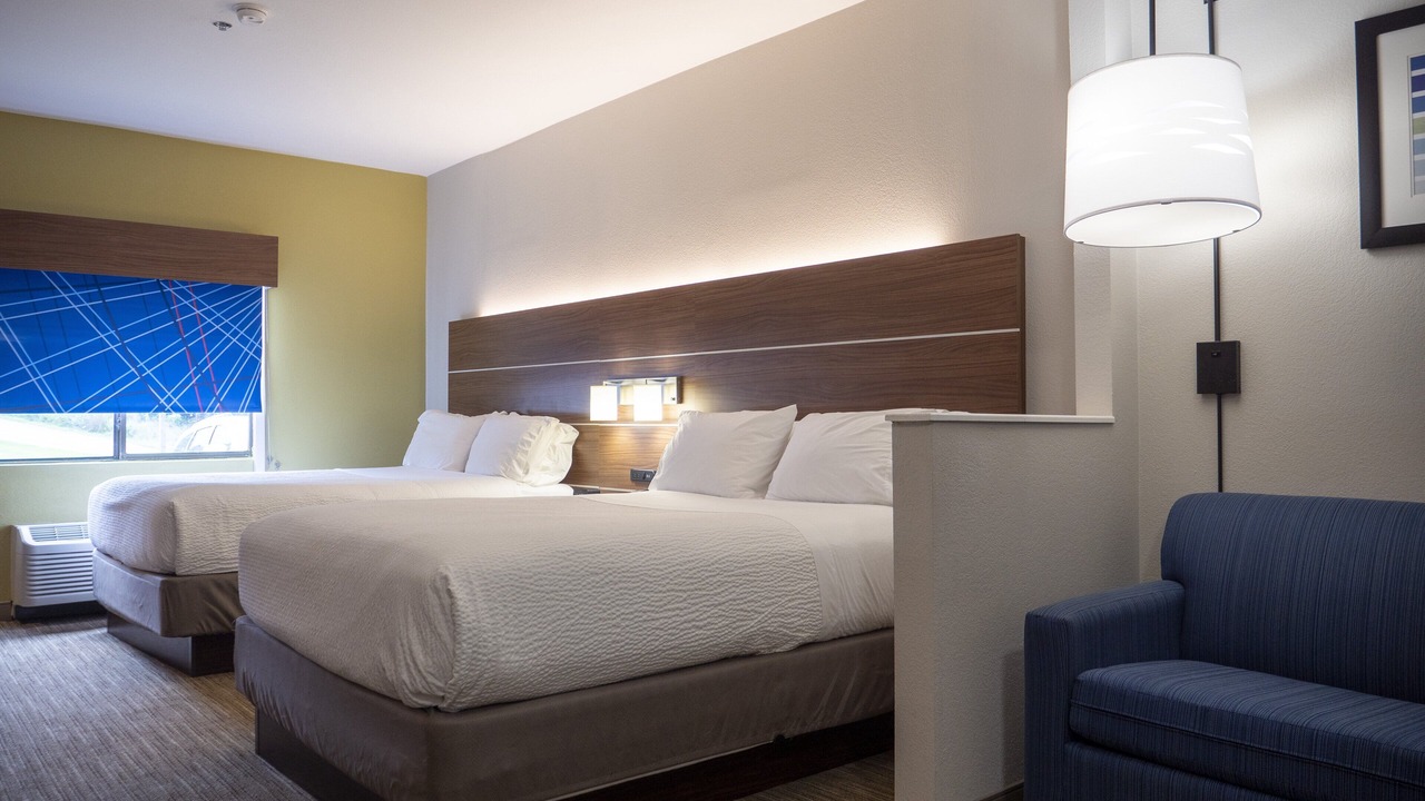 Photo of Bedroom in Greenville - Spartanburg