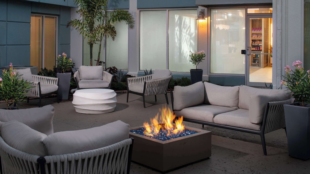 Photo of Patio Balcony in Airport North