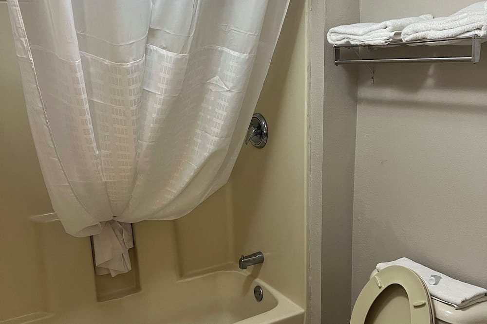 Photo of Bathroom in Blythewood