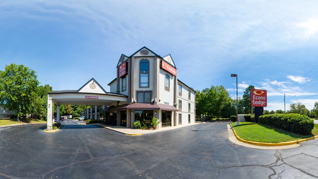 Photo of Outdoor in Southwest Raleigh