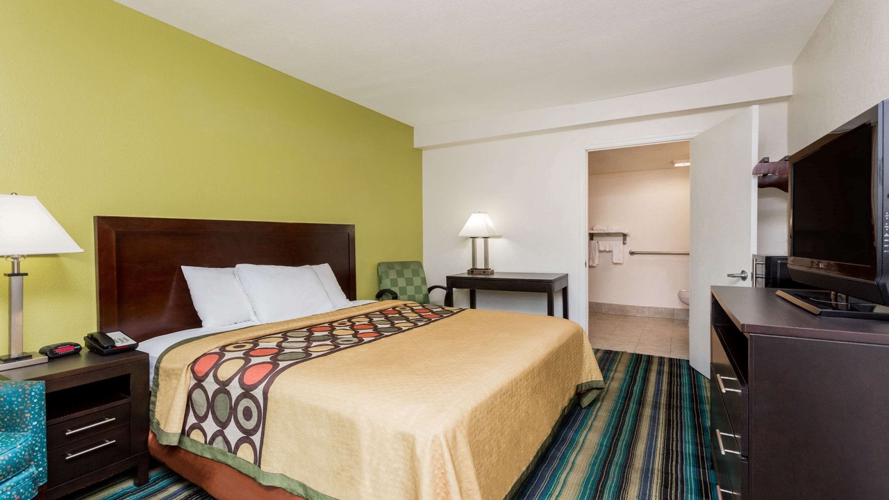 Photo of Bedroom in Augusta