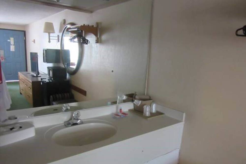 Photo of Bathroom in Pooler