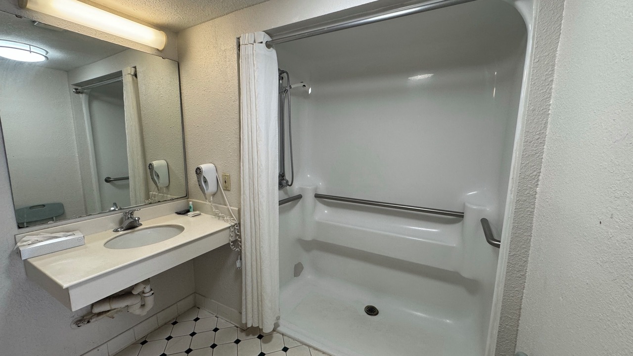 Photo of Bathroom in Fleming