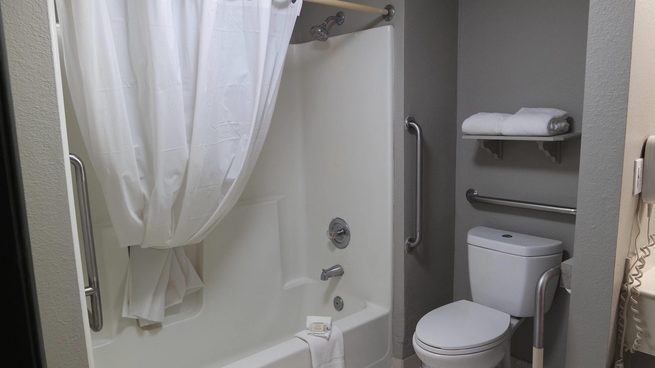 Photo of Bathroom in Fleming