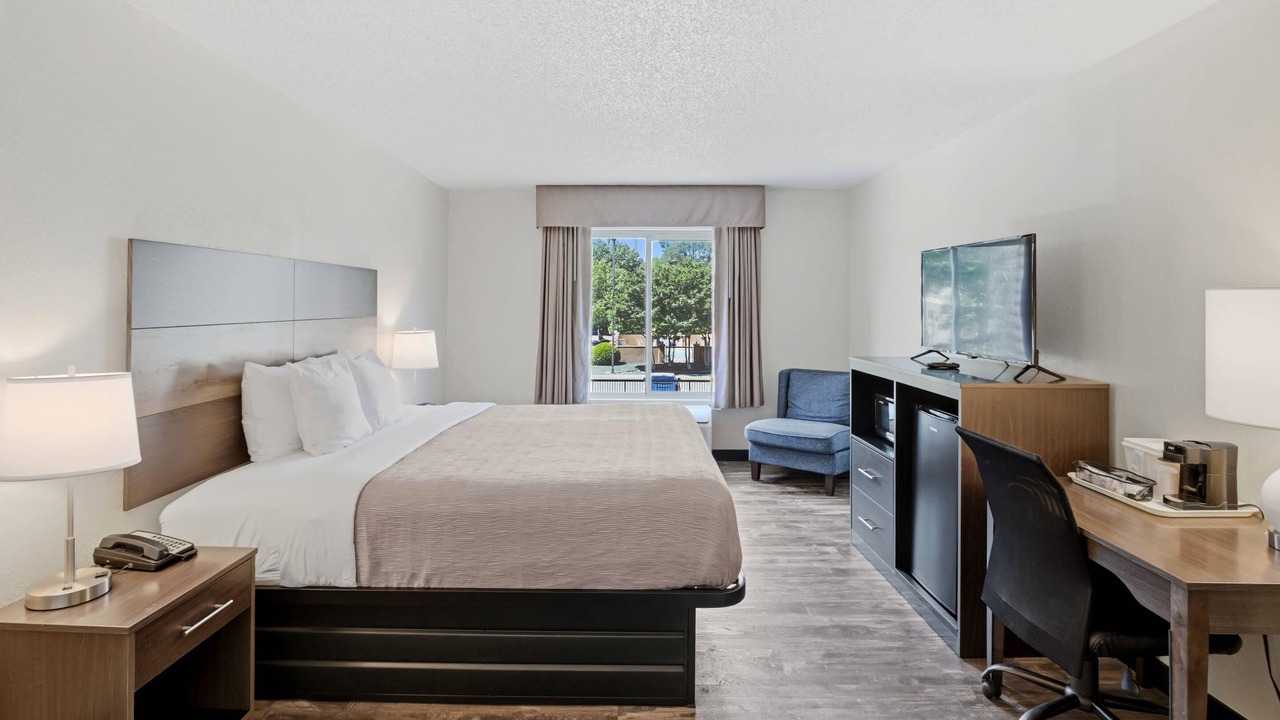 Photo of Bedroom in Gwinnett Place