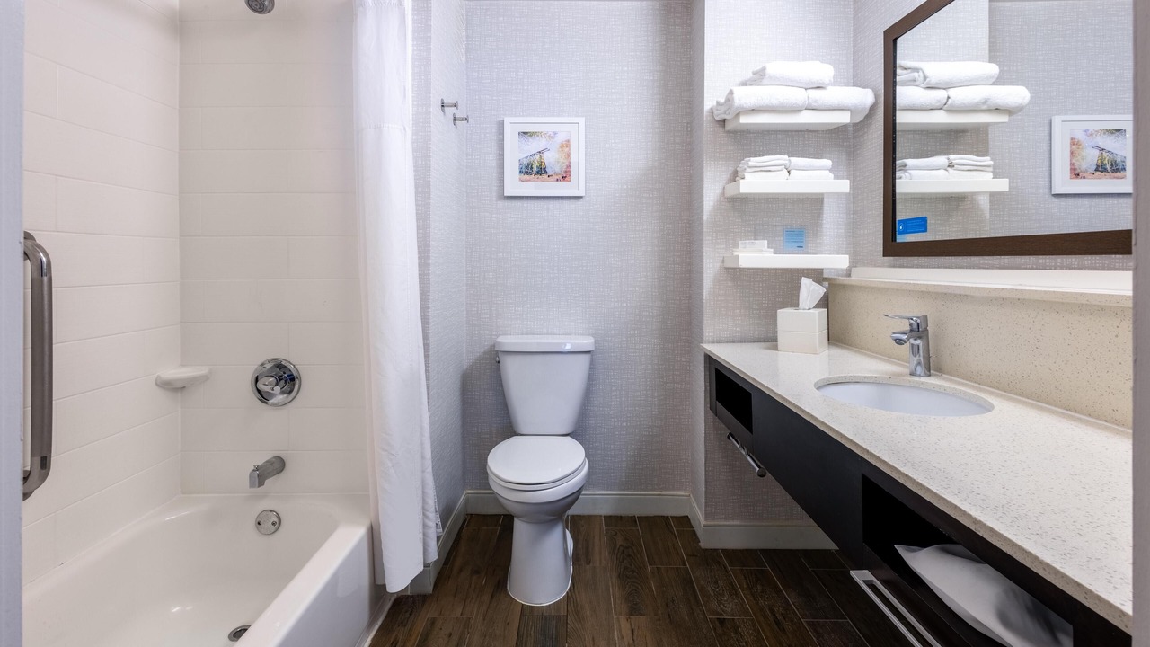 Photo of Bathroom in Commerce