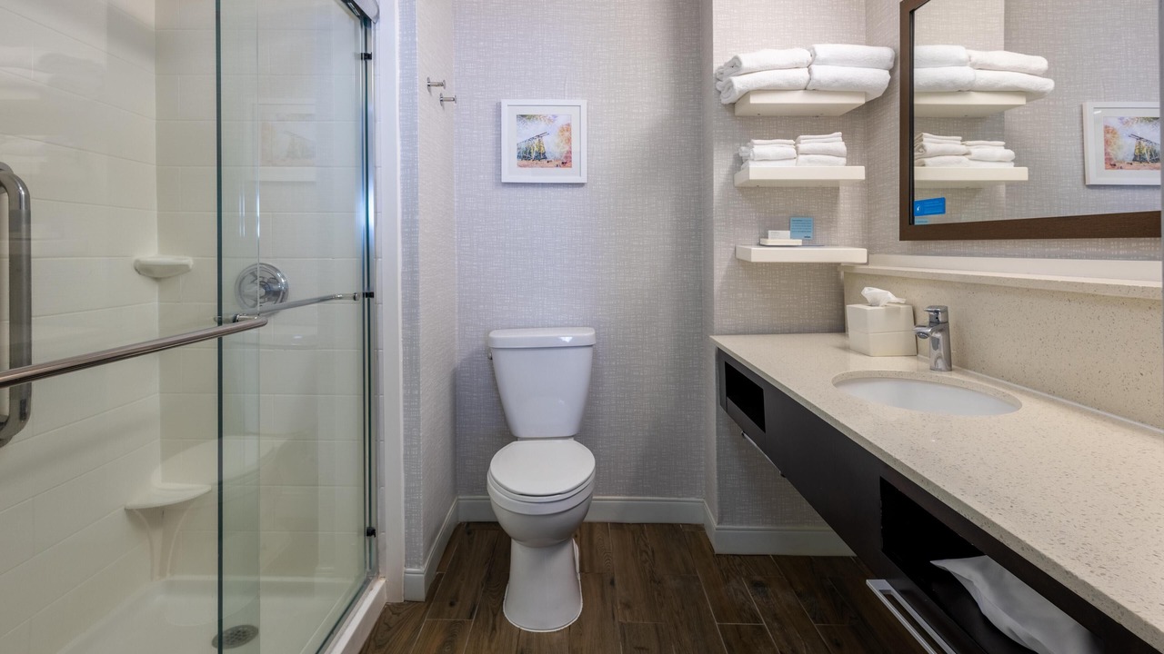 Photo of Bathroom in Commerce