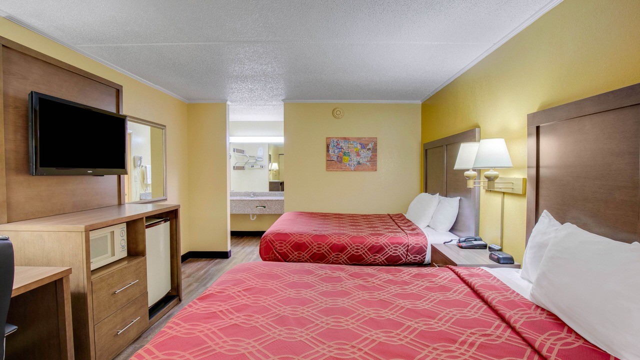 Photo of Bedroom in Lenoir City