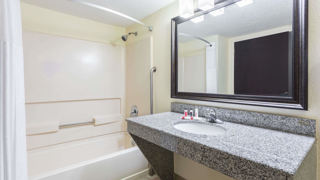 Photo of Bathroom in Newberry